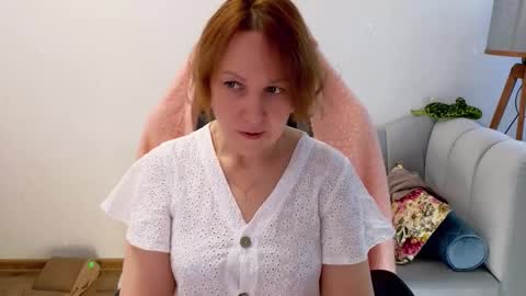 Snapshot of gardner_ava chatting on March 2, 6:03 am Ava online show from March 2, 6:03 am