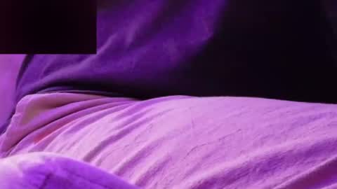 garnettrobert438 online show from July 19, 7:06 pm