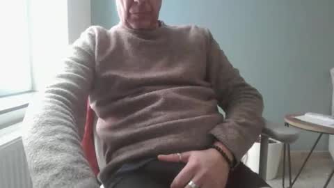 garou75 online show from February 21, 1:45 pm