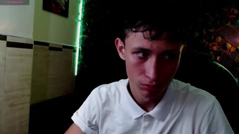 garuo_18 online show from December 17, 2:06 am