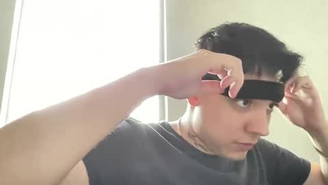 garypinepineapple online show from April 24, 4:20 pm