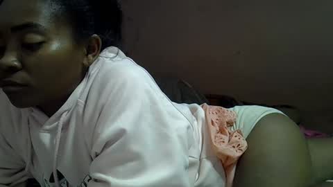 gasielah online show from February 26, 6:21 pm