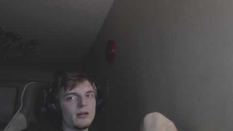 Snapshot of gasturfahe chatting on December 23, 2:13 am gasturfahe online show from December 23, 2:13 am