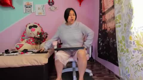 Diana online show from December 2, 1:39 pm