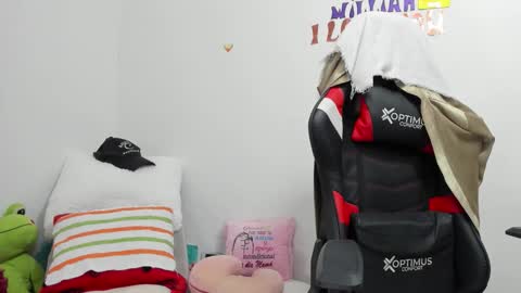 Snapshot of gatitasexy_hot_wet4u chatting on November 13, 10:41 pm Mfe online show from November 13, 10:41 pm