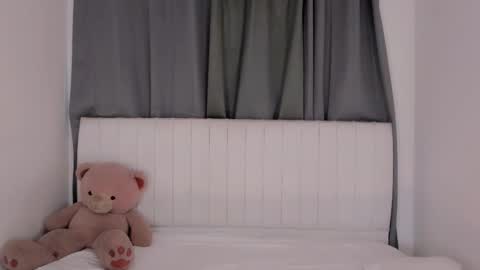 Vnecis Marn online show from November 15, 6:37 pm