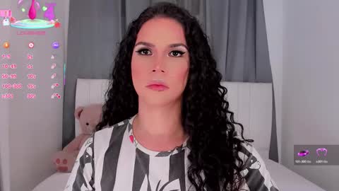 Vnecis Marn online show from December 4, 1:09 pm