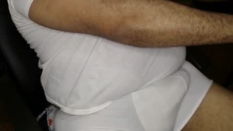 Snapshot of gato27cam chatting on March 4, 11:22 pm Marco online show from March 4, 11:22 pm