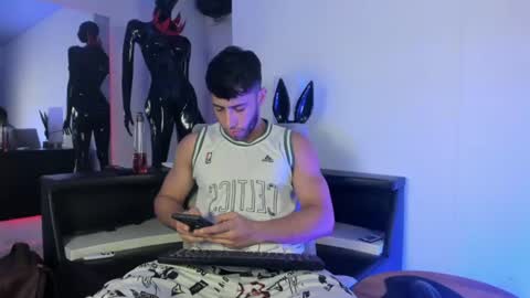 Gato online show from June 14, 7:27 pm