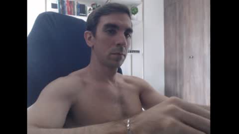 gatosarado23 online show from December 8, 1:25 pm