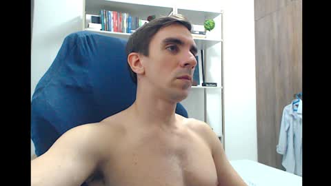 gatosarado23 online show from January 8, 10:48 pm