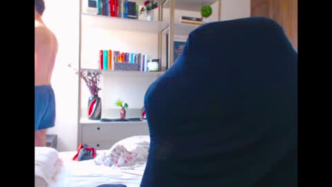 gatosarado23 online show from February 2, 1:30 pm