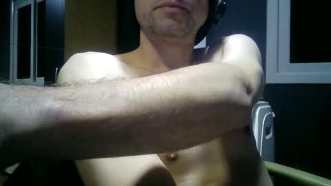 gauchors21 online show from September 9, 2:33 am