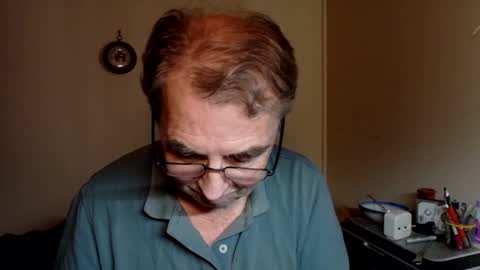 Snapshot of gavinfriend chatting on March 20, 12:04 am Garry online show from March 20, 12:04 am