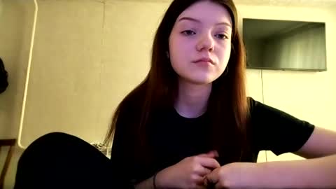 Snapshot of gaylenesniffin chatting on March 18, 6:27 am Helga online show from March 18, 6:27 am