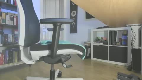 Snapshot of gaymer_play chatting on February 21, 6:59 pm gaymer_play online show from February 21, 6:59 pm