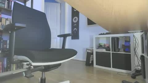 Snapshot of gaymer_play chatting on February 24, 3:53 pm gaymer_play online show from February 24, 3:53 pm