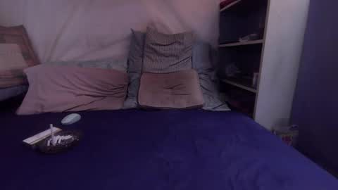 Snapshot of gayrobbin chatting on February 7, 3:16 pm gayrobbin online show from February 7, 3:16 pm