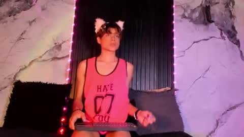 Snapshot of gaze_dream chatting on December 13, 10:37 pm HAN online show from December 13, 10:37 pm