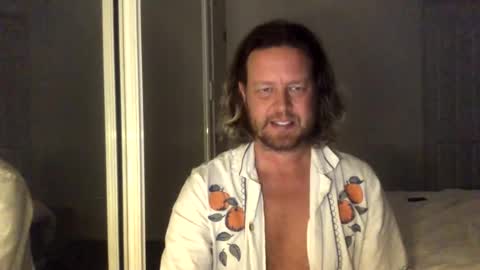 Snapshot of gcsurfer81 chatting on October 15, 8:03 am gcsurfer81 online show from October 15, 8:03 am