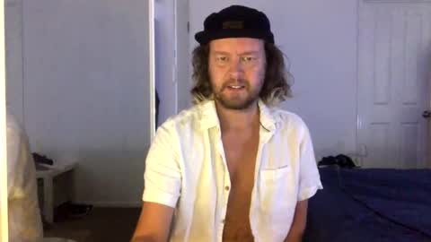 gcsurfer81 online show from February 16, 12:07 am