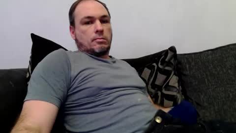 Snapshot of geddes4 chatting on February 17, 11:31 pm SIR online show from February 17, 11:31 pm