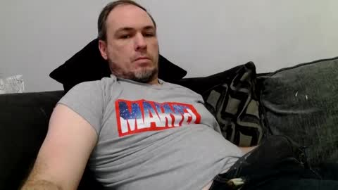 Snapshot of geddes4 chatting on February 19, 12:14 am SIR online show from February 19, 12:14 am