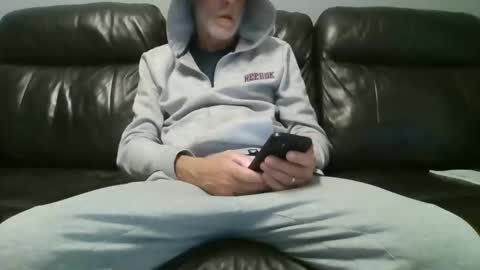 Snapshot of geeezer64 chatting on November 1, 4:03 am geeezer64 online show from November 1, 4:03 am