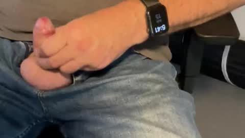 Snapshot of geelongguy chatting on March 15, 6:41 am Chris online show from March 15, 6:41 am