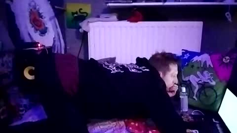 geilventje1 online show from April 3, 12:08 am