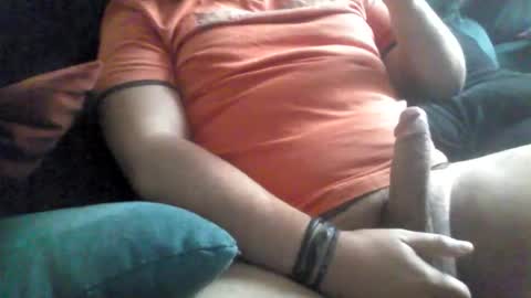 Snapshot of geiser091 chatting on April 2, 2:04 pm geiser091 online show from April 2, 2:04 pm
