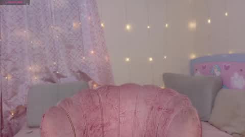 gema_shiny online show from April 29, 3:32 am