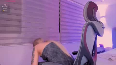 Snapshot of gemarodriguez_ chatting on November 17, 4:18 am Gemma online show from November 17, 4:18 am