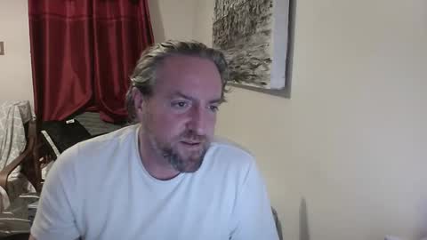 Snapshot of gemini_viking82 chatting on April 14, 3:56 am gemini_viking82 online show from April 14, 3:56 am