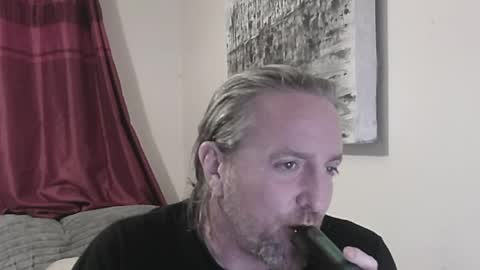 Snapshot of gemini_viking82 chatting on April 21, 9:06 pm gemini_viking82 online show from April 21, 9:06 pm