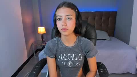 Snapshot of gemma18_ chatting on February 27, 8:20 pm gemma18_ online show from February 27, 8:20 pm