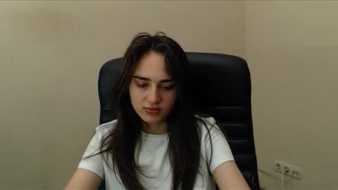 Snapshot of gemma_arterton chatting on January 16, 7:23 am Gemma online show from January 16, 7:23 am