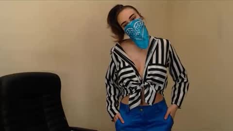 Snapshot of gemma_arterton chatting on February 7, 7:23 am Gemma online show from February 7, 7:23 am