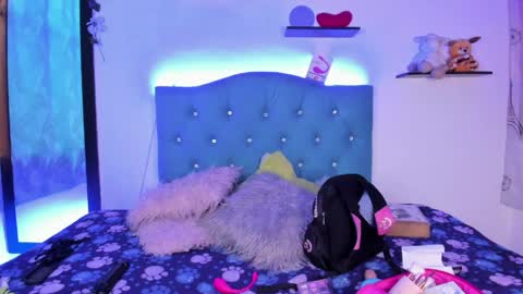 Snapshot of gemma_honey chatting on April 8, 1:55 pm Gemma online show from April 8, 1:55 pm