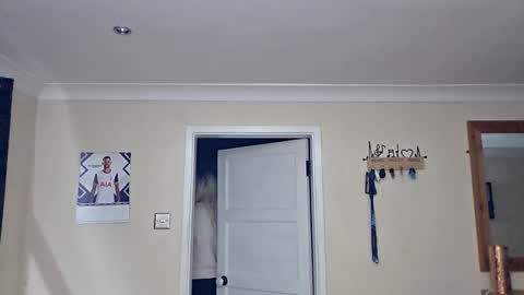 gemmaquinzel online show from November 18, 4:33 pm