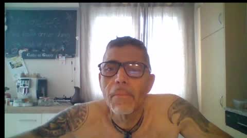 Snapshot of gen3841 chatting on June 10, 8:13 am Gen online show from June 10, 8:13 am