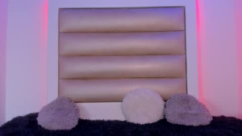 Snapshot of genesis_js chatting on March 15, 1:11 am genesis_js online show from March 15, 1:11 am