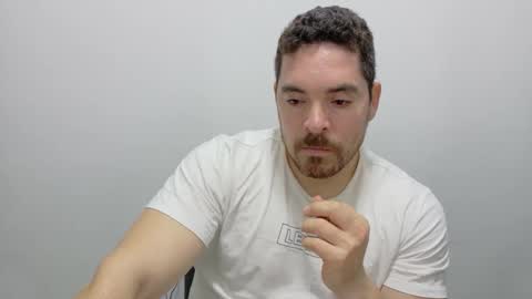 genesis_wb online show from November 8, 11:47 pm