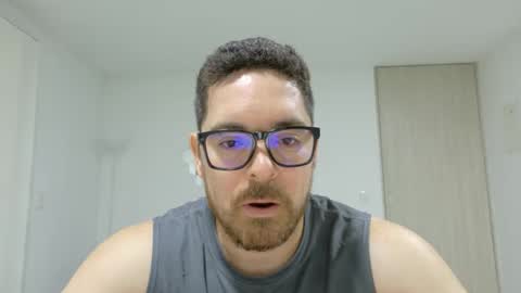 genesis_wb online show from May 20, 11:44 pm