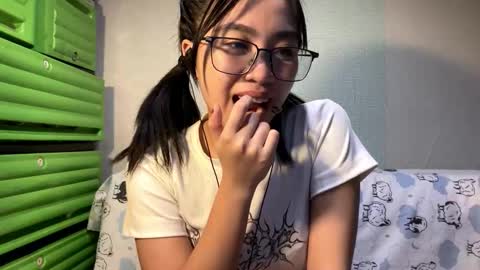 Yuki online show from February 1, 1:31 pm