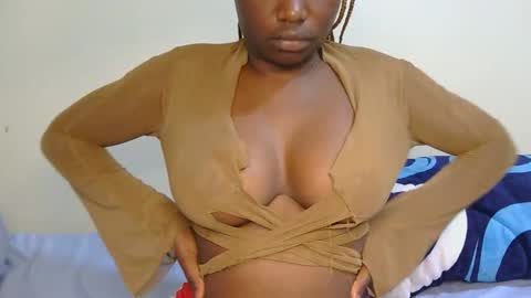 Luciana online show from November 7, 10:15 am