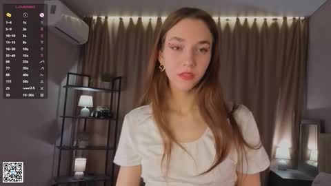 Amely  online show from November 5, 4:12 am