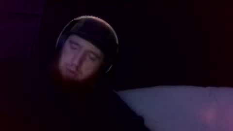 Snapshot of genitalwars chatting on September 15, 9:31 am genitalwars online show from September 15, 9:31 am