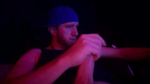 Snapshot of genitalwars chatting on November 29, 8:39 am genitalwars online show from November 29, 8:39 am