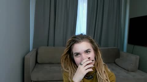 Snapshot of gennygadley chatting on March 24, 12:10 pm Emily online show from March 24, 12:10 pm